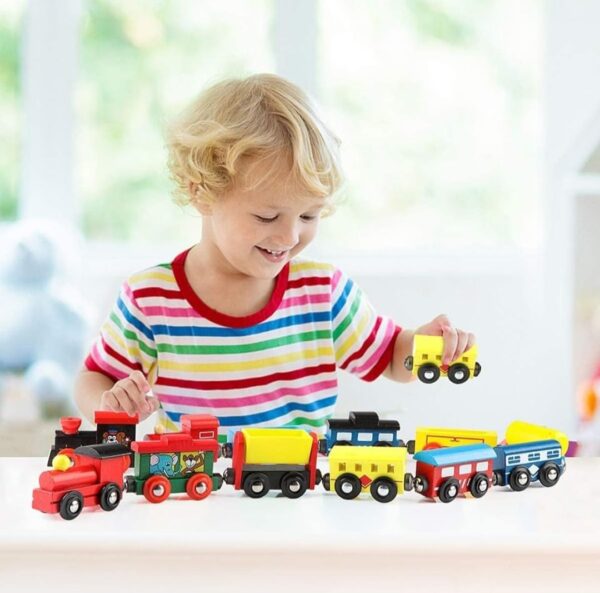 LUMINI Wooden Train Set 4 PCS Train Toys Magnetic Set