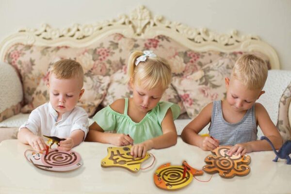 TRU TOYS Wooden Maze Toys Round Wooden Labyrinth Maze Toys