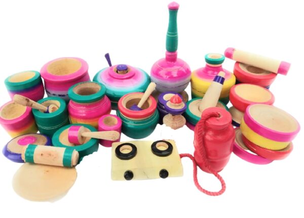 Mamu Shop Kid's Wooden Cylinder and Gas Stove Model Chennapattana Kitchen Set