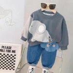 Full Length Sweatshirt T-shirt with Denim Jeans